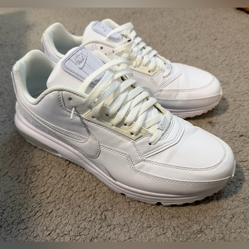 Nike Men's Classic White Sneakers